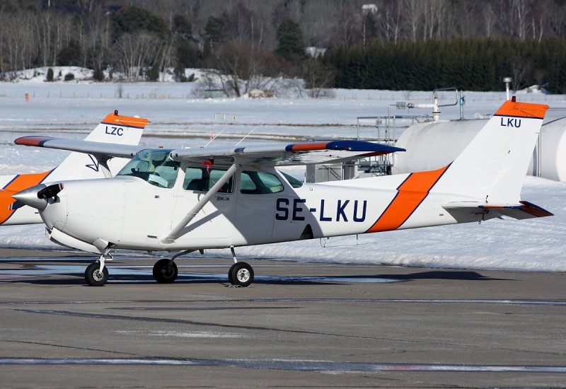 SE-LKU (05.03.11).jpg