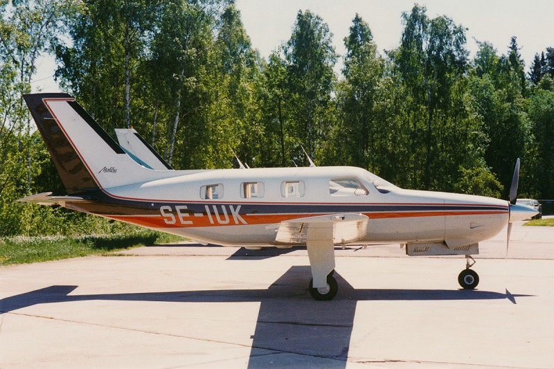 SE-IUK (21.05.89).jpg