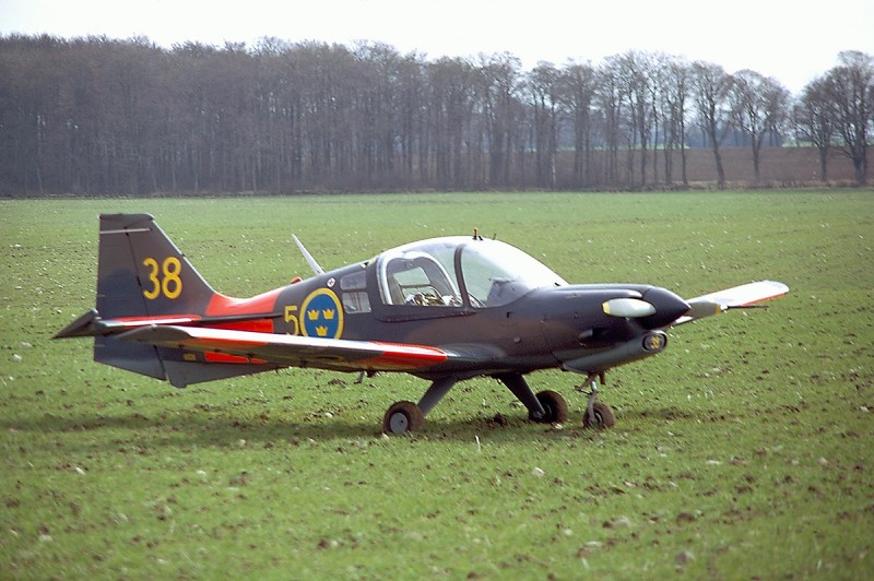 SK 61A, nr 61038 efter nödlandningen vid Halmstadsby utanför Svalöv i Skåne den 1973-04-02. Foto: Sven Stridsberg.