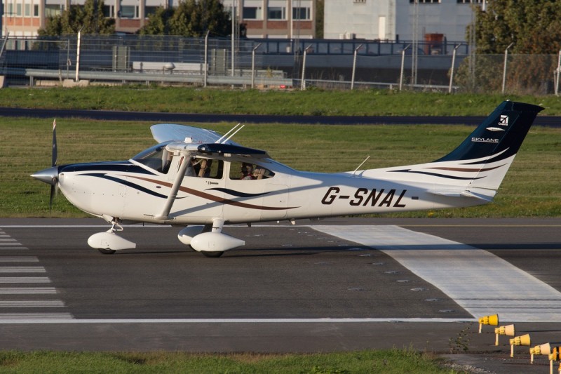 G-SNAL210908BMA.jpg