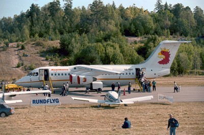 SE-DRF vid flygdag på Tullinge 1995-08-27. Foto: Freddy Stenbom
