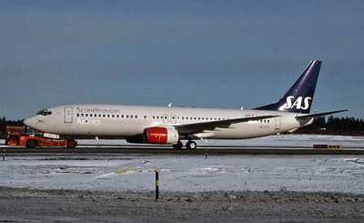 SE-DYH på Arlanda 2001-02-24. Foto Tommy Lakmaker via Rolf Larsson.