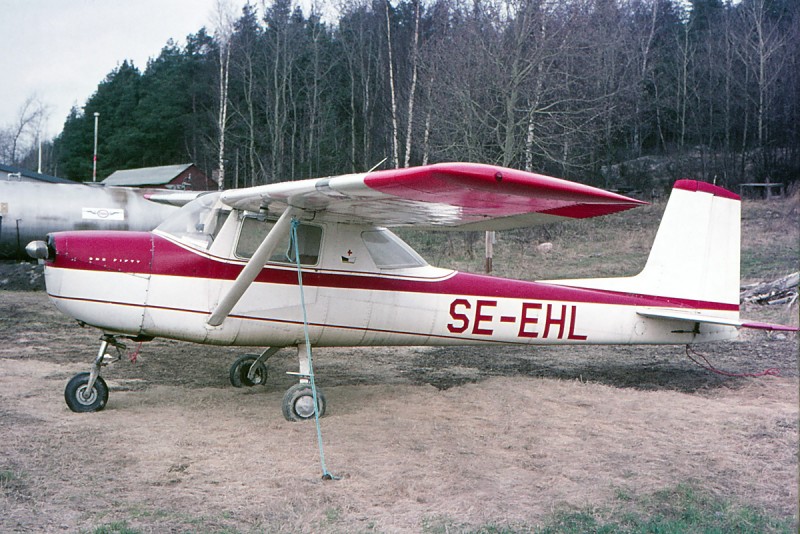 SE-EHL (15.04.72).jpg