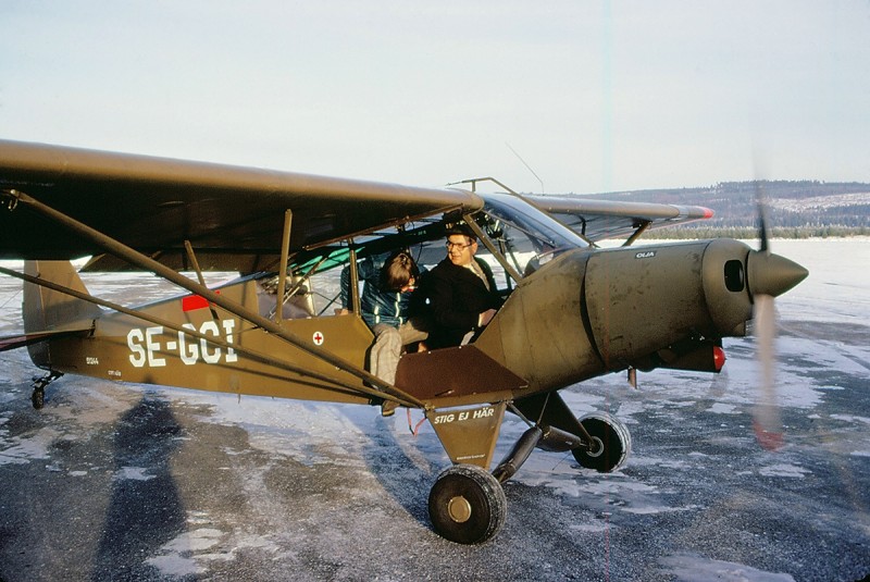 SE-GCI på Lycksele flygplats hösten 1973. Foto: Ulf Viklund